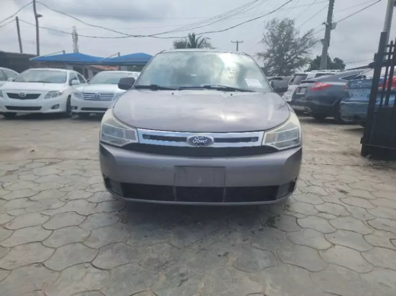 Ford Focus   - 2011