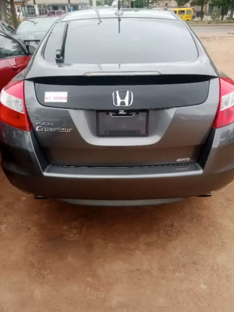 Honda Accord Crosstour   - 2010