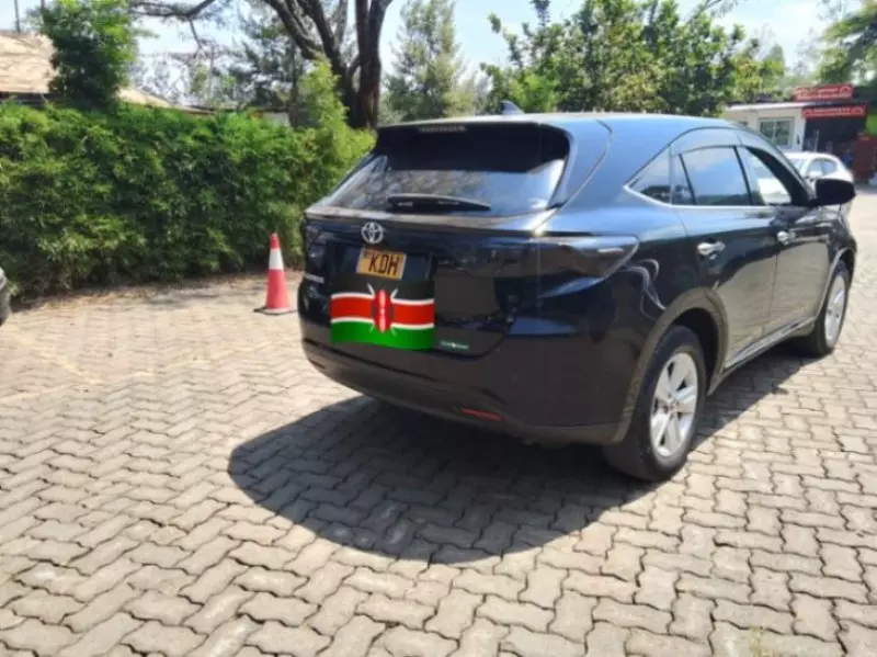 Toyota Harrier   - 2014
