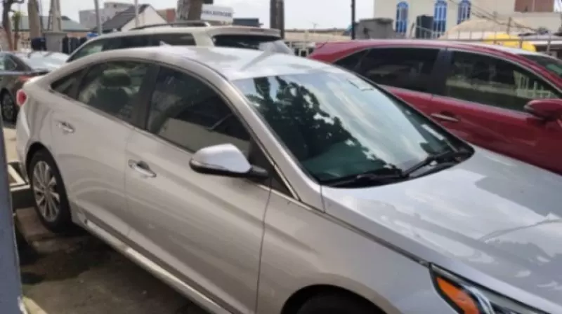 Hyundai Sonata   - 2015