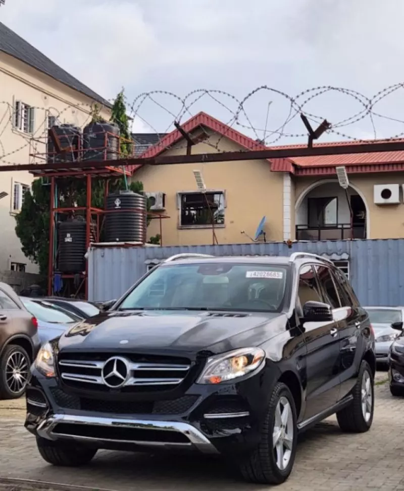 Mercedes-Benz GLE 350   - 2016
