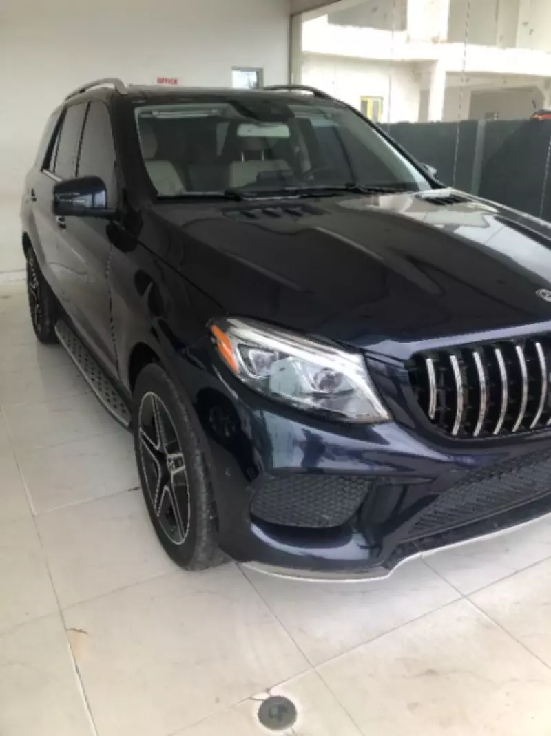 Mercedes-Benz GLE 400   - 2018