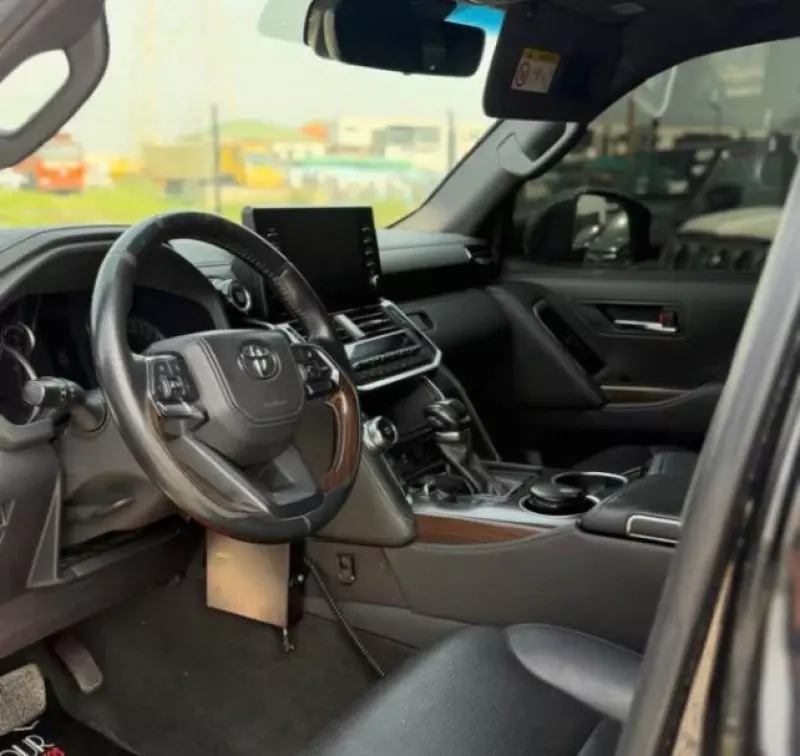 Toyota Land Cruiser GXR