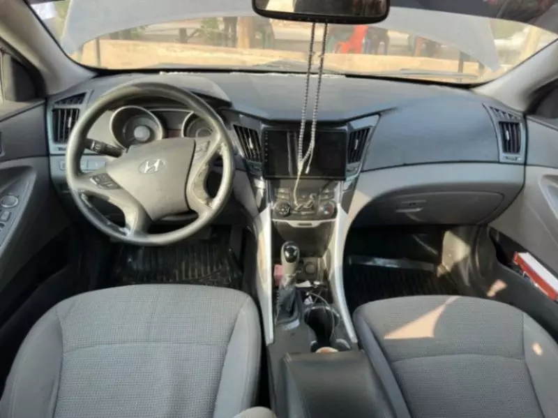 Hyundai Sonata - 2011