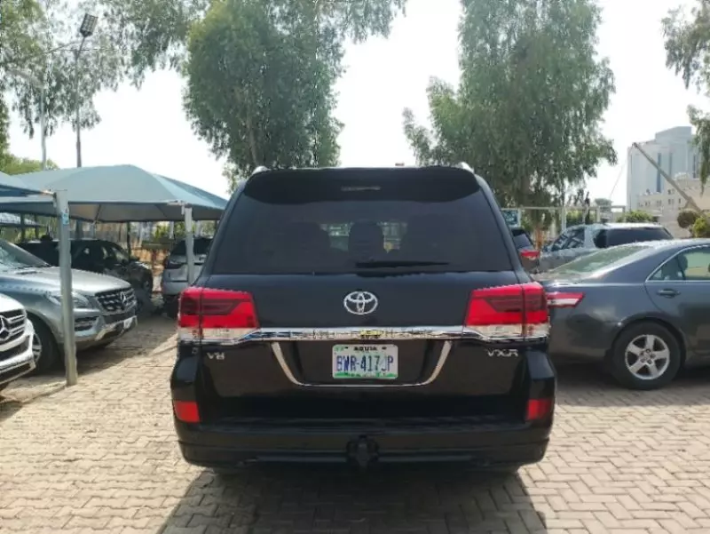 Toyota Land Cruiser   - 2015