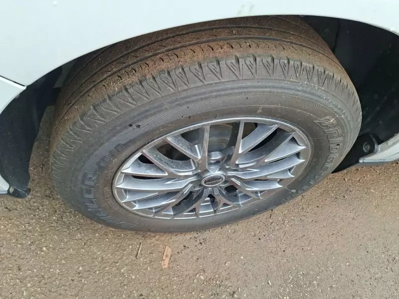 Toyota Harrier   - 2017