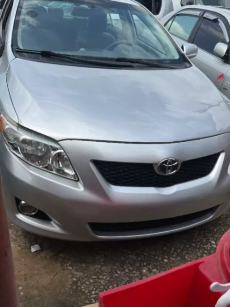 Toyota Corolla   - 2013