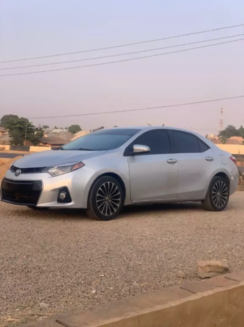 Toyota Corolla   - 2014