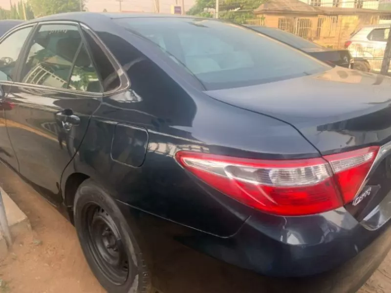 Toyota Camry   - 2016