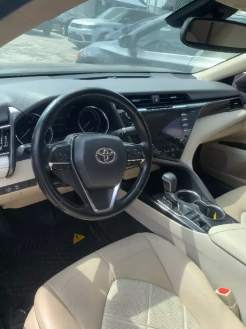 Toyota Camry   - 2019