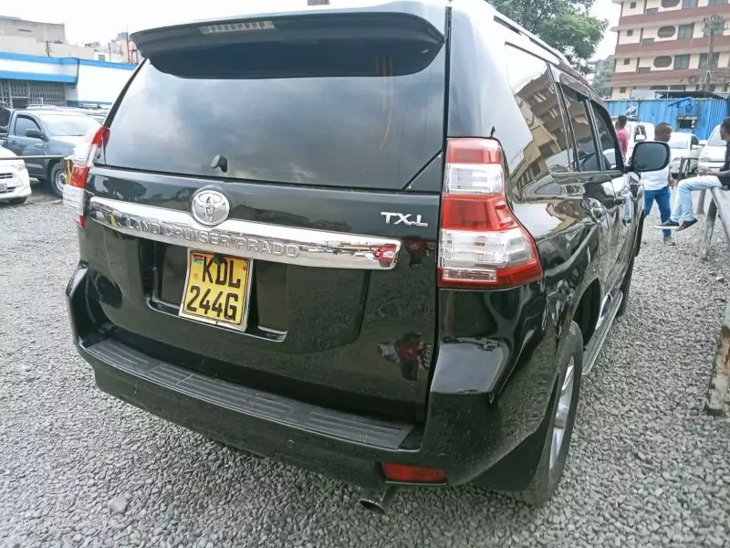 Toyota Landcruiser Prado   - 2016