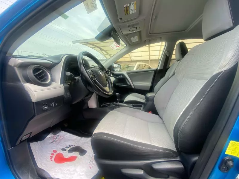 Toyota RAV 4   - 2017