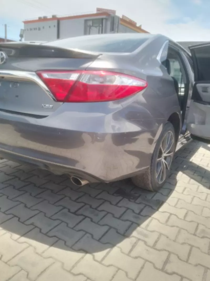 Toyota Camry   - 2015