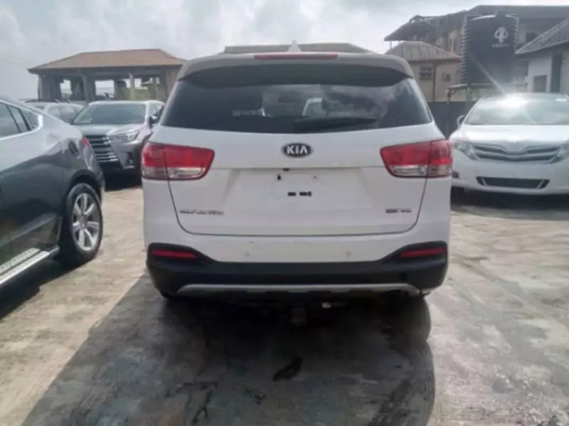 KIA Sorento - 2016