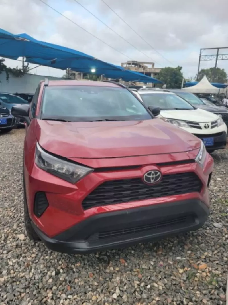 Toyota RAV 4   - 2021