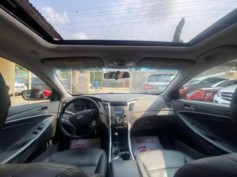 Hyundai Sonata   - 2015