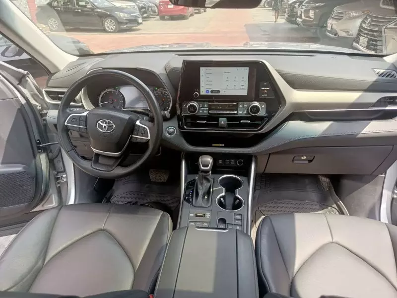 Toyota Highlander   - 2023