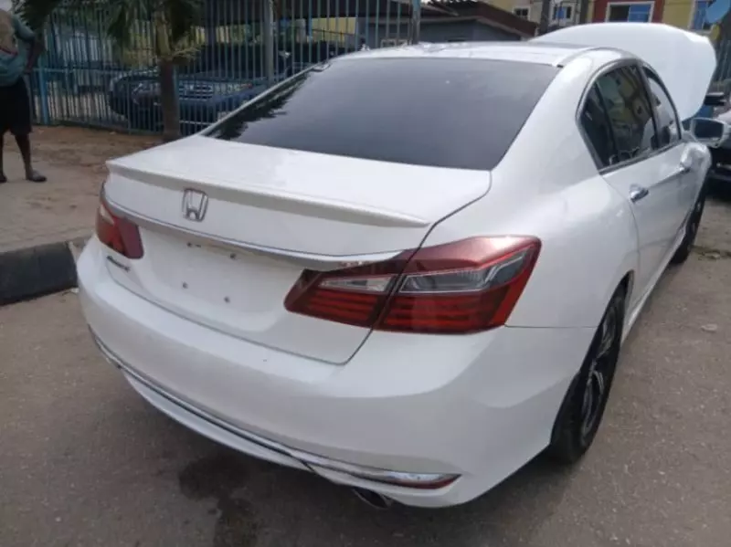 Honda Accord   - 2014