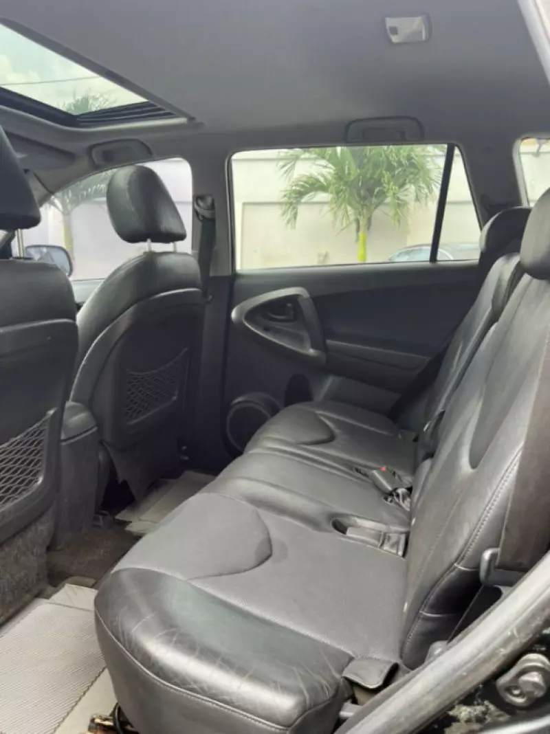 Toyota RAV 4   - 2009