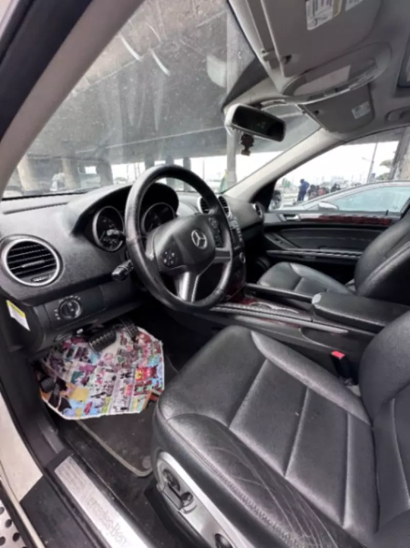 Mercedes-Benz ML 550   - 2010