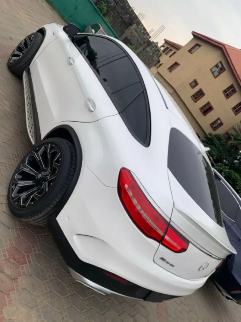 Mercedes-Benz GLE 43 AMG   - 2017