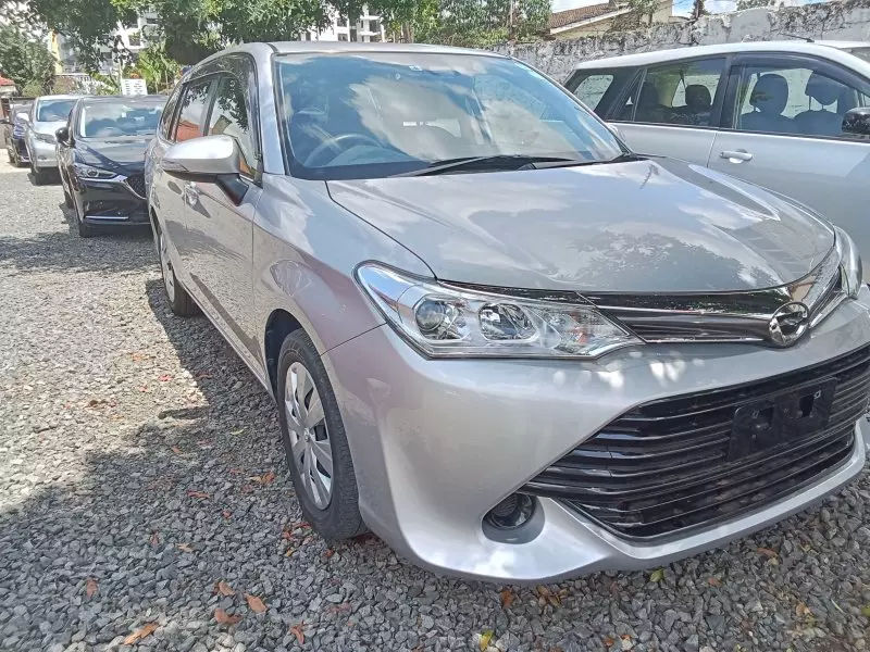 Toyota Fielder    - 2017
