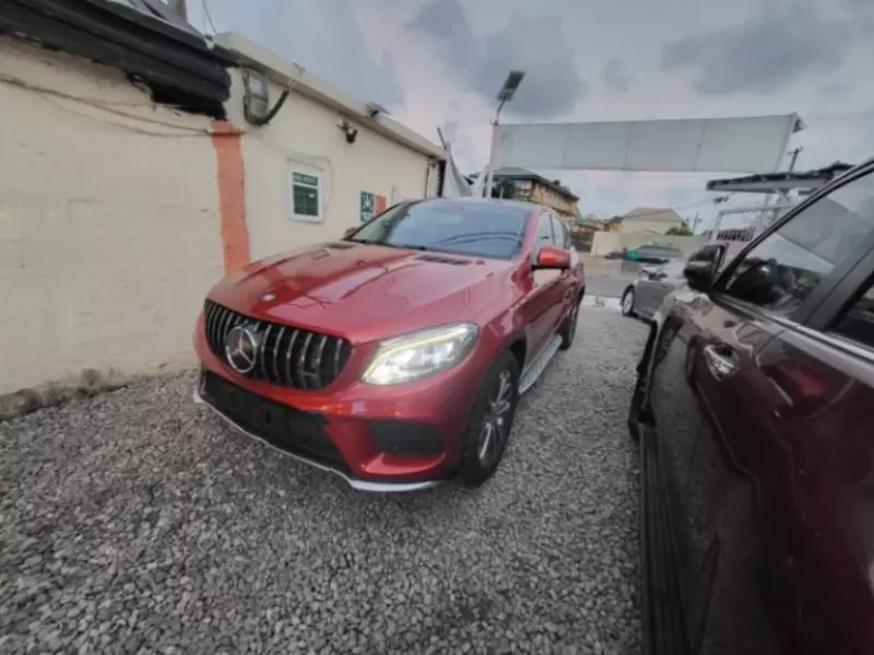 Mercedes-Benz GLE 43 AMG   - 2017