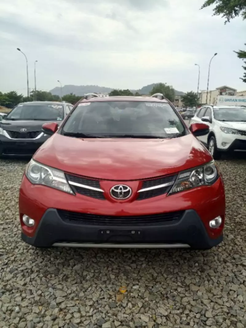 Toyota RAV4   - 2015
