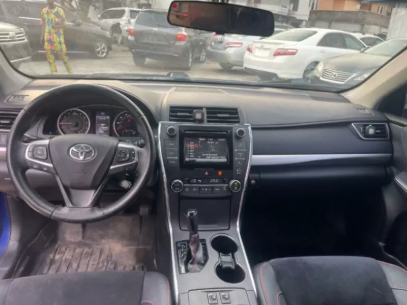 Toyota Camry   - 2015