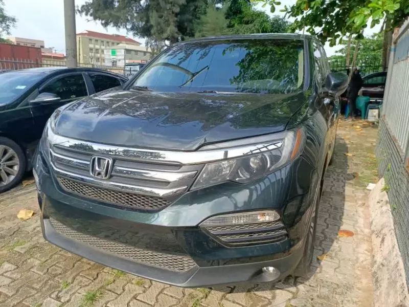 Honda Pilot   - 2016