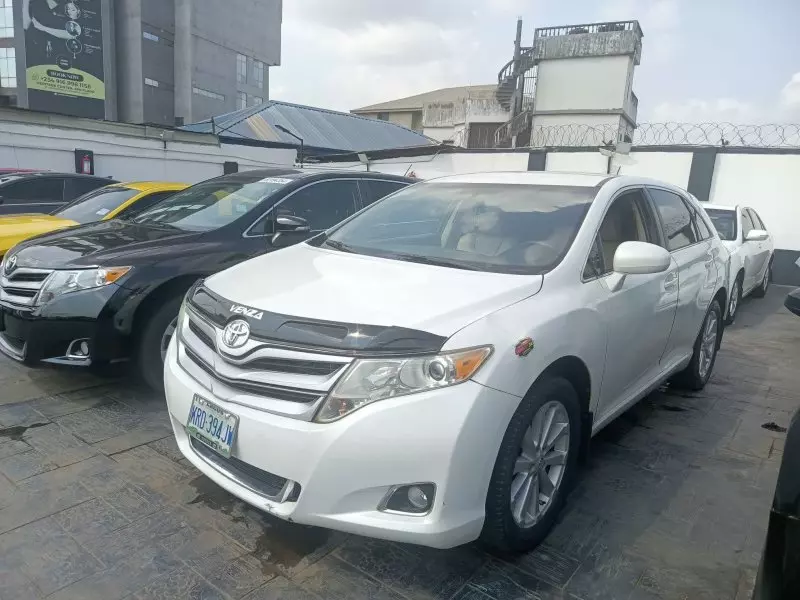 Toyota Venza   - 2010