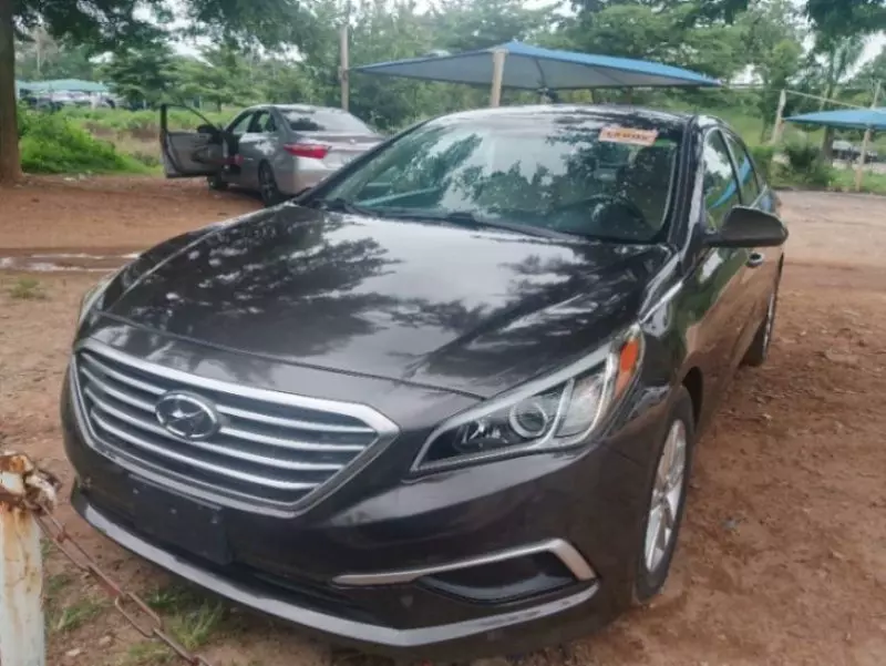 Hyundai Sonata   - 2015