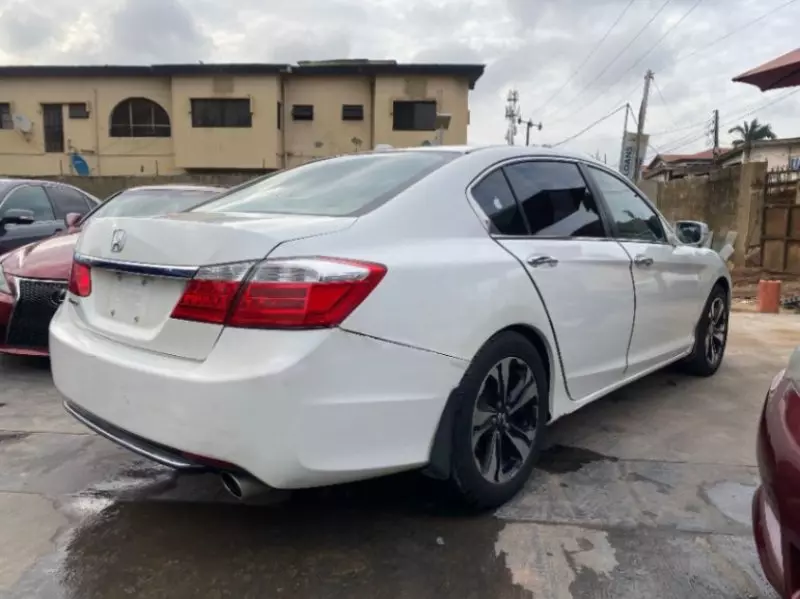 Honda Accord   - 2013