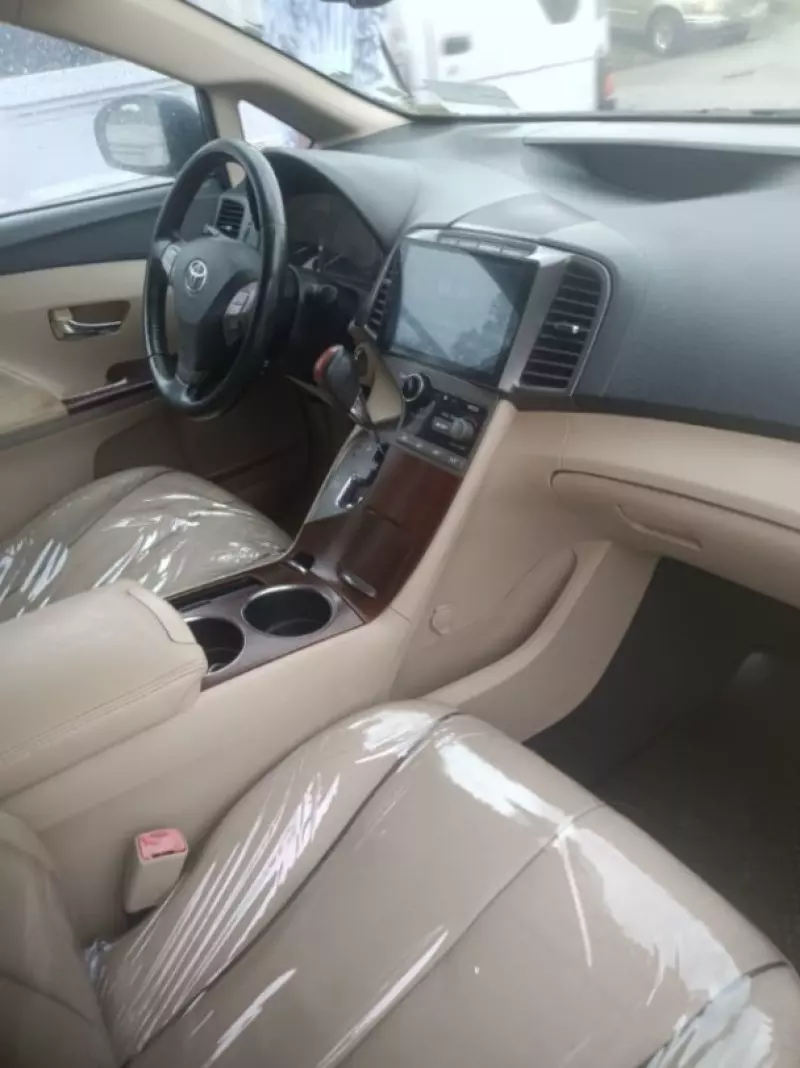 Toyota Venza   - 2010