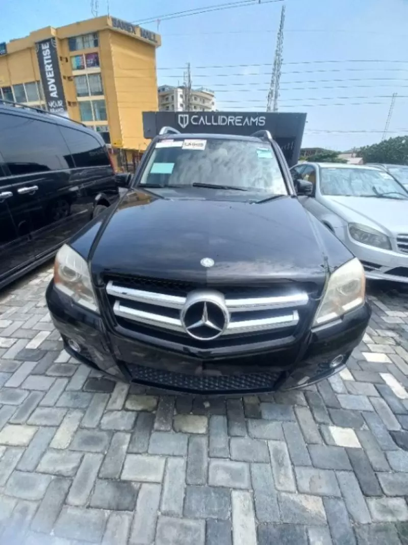 Mercedes-Benz GLK 350   - 2012