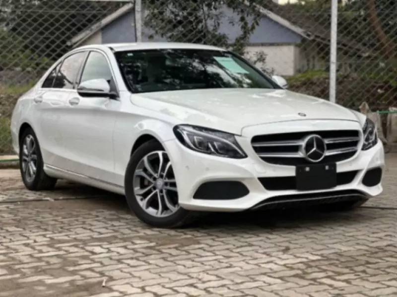 Mercedes-Benz C220   - 2017