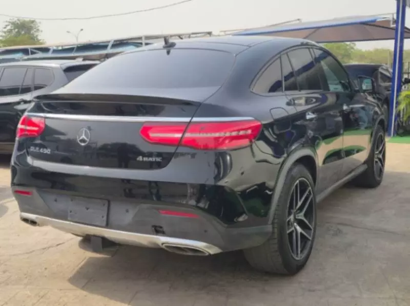 Mercedes-Benz GLE-Class