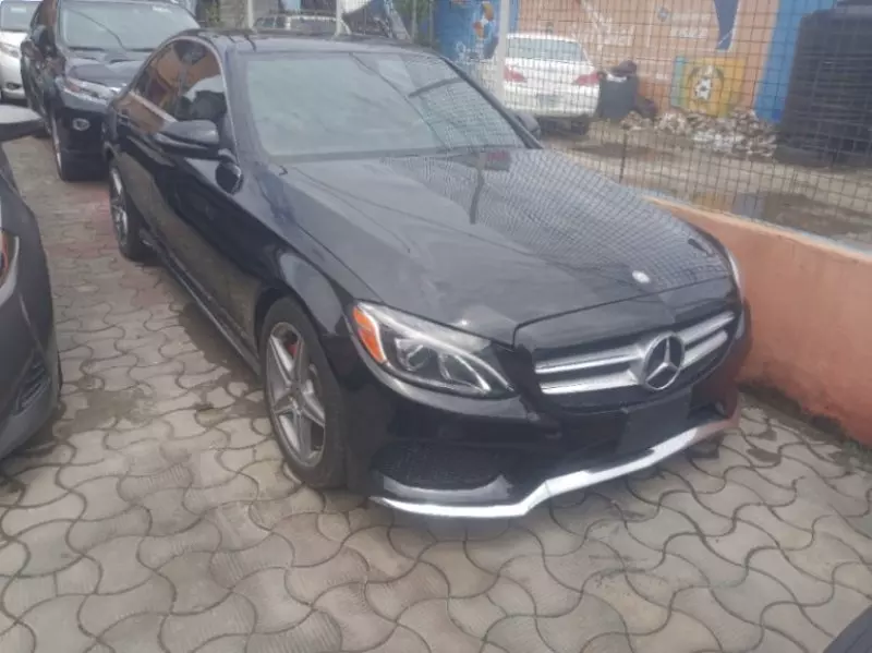 Mercedes-Benz C 300   - 2017