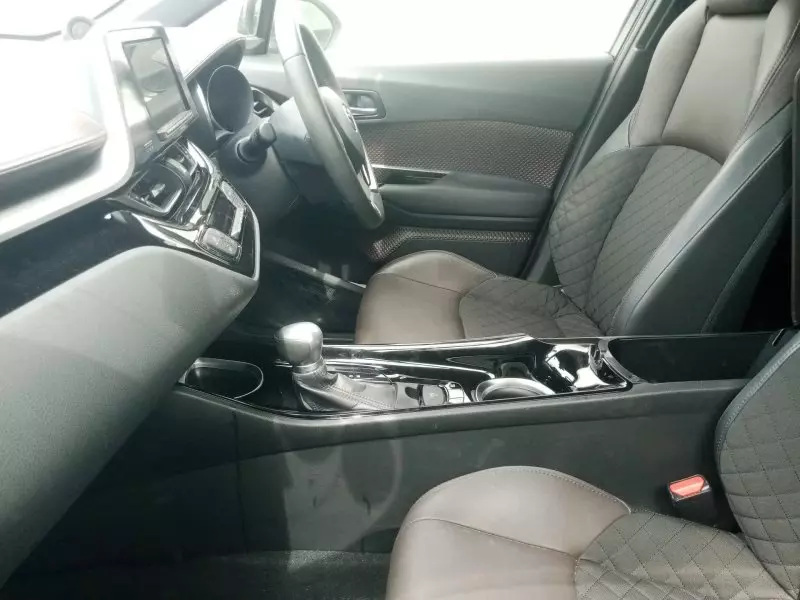Toyota C-HR   - 2015