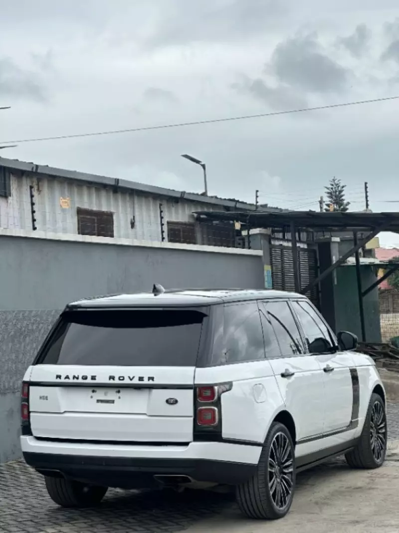 RANGE ROVER HSE LR4   - 2019