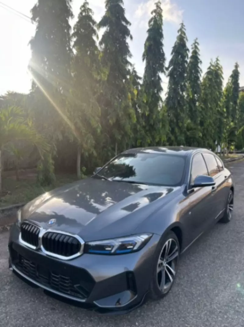 BMW 330   - 2018