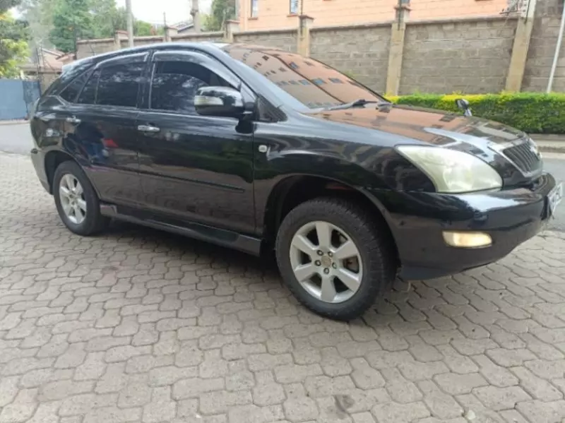 Toyota Harrier   - 2011