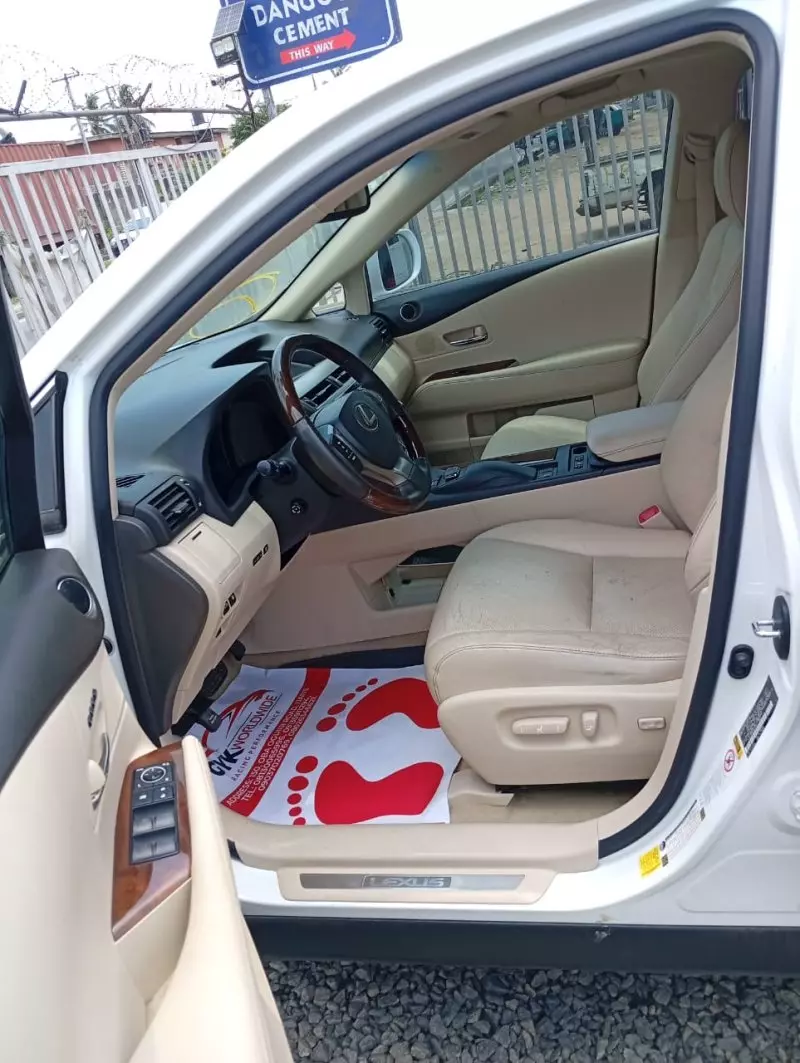 Toyota Venza   - 2013