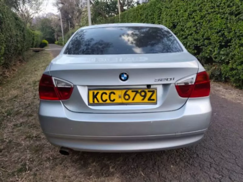 BMW 320   - 2008