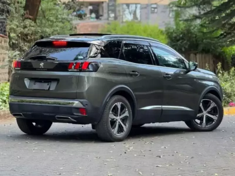 Peugeot 3008   - 2018