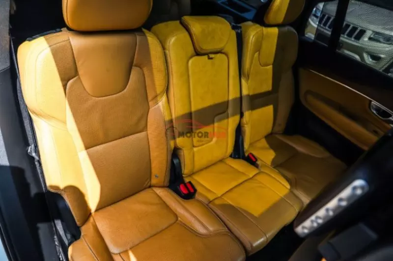 Volvo XC90   - 2018