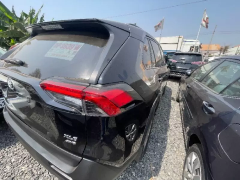 Toyota RAV4   - 2021