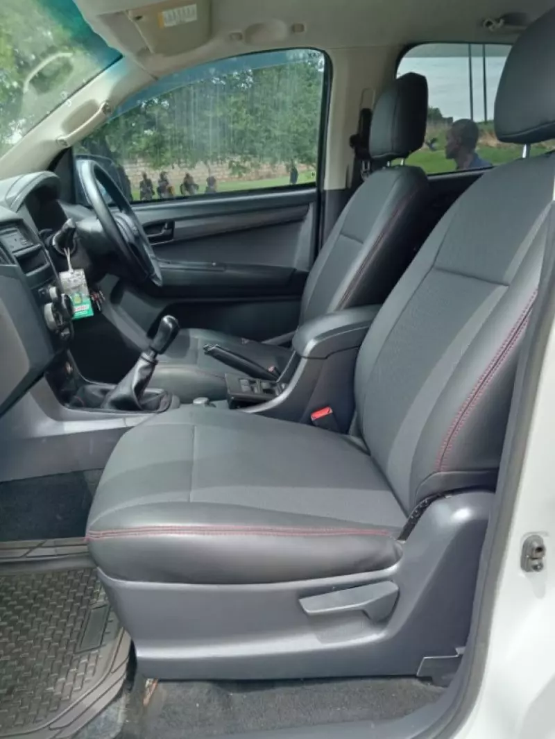 Isuzu D-Max   - 2015