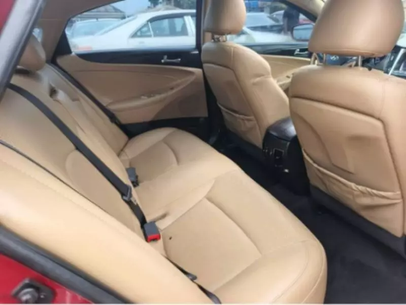 Hyundai Sonata   - 2014