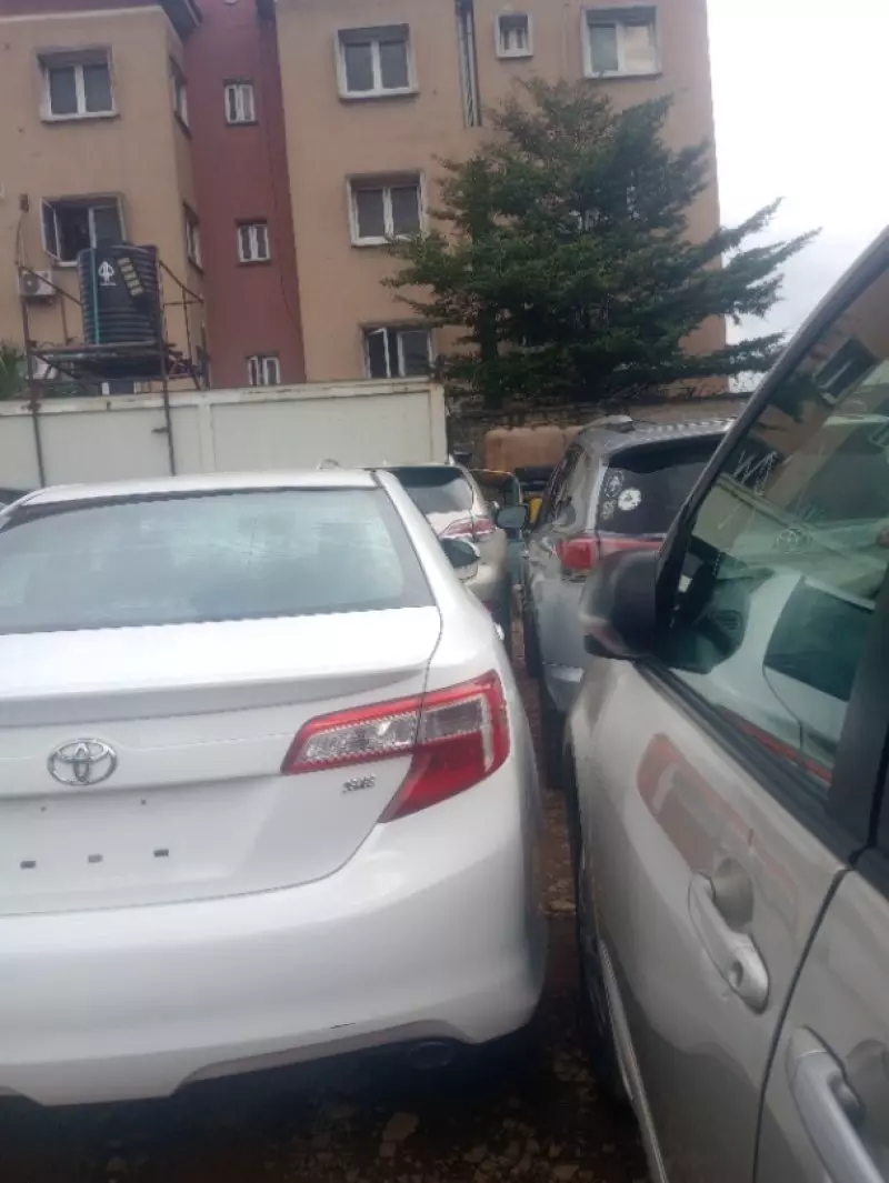 Toyota Camry   - 2014